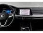 Volkswagen Golf Variant 1.0 eTSI Life | Trekhaak | LED | Digitaal display | Adaptieve cruise control