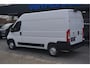 Peugeot Boxer 35 2.2 140PK L2H2 BPM VRIJ!! Apple CP / Android A, Airco, Cam, 270° Deur!! NR. J417*