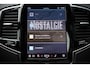Volvo XC90 T8 Recharge AWD Ultimate Dark - LONG RANGE - Luchtvering - Panorama/schuifdak - IntelliSafe Assist & Surround - 360º Camera - Bowers & Wilkins audio - Adaptieve LED koplampen - Verwarmde voorstoelen, stuur & achterbank - Parkeersensoren voor & achter - Elektr. bedienb. voorstoelen met geheugen - Head up display - Draadloze tel. lader - Standkachel - Extra getint glas - Elektr. inklapbare trekhaak - 21' LMV