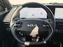 Kia EV6 GT-Line AWD 77.4 kWh / 325 Pk / SOH 99% / Fabrieksgarantie tot 12-2028 / Dealer Onderhouden / HUD / 360 Camera / Dodehoek / Navigatie / Apple Carplay & Android Auto / Stoelverwarming & Stuurwielverwarming / Stoelventilatie / Elektr. Stoelen / Meridian Surround Audio / Elektr. Achterklep /