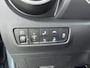 Hyundai Kona Electric EV Premium 64 kWh | Stoel & Stuurverwarming | Stoelventilatie | Adaptive Cruise | Dodehoekdetectie | Achteruitrijcamera | soh 95,1% |