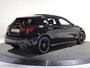 Mercedes-Benz A-klasse 180 Business Solution AMG | Panoramaschuifdak | Premium Plus | 19”AMG-velgen | Head-up display | Dodehoekassistent |