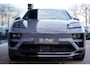 Porsche Macan Turbo 100 kWh / Passenger Display / Panoramadak / 2 D.Km