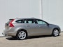 Volvo V60 2.4 D6 AWD Plug-In Hybrid Summum 1e eig. bj 2014 Distributie vv. Volledig onderhouden! Nette Auto!