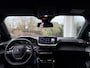 Peugeot 2008 1.2 Hybrid 145 Allure | Climate & Cruise Control | Parkeersensoren voor + achter | AppleCarplay/Android Auto |