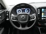 Volvo XC40 T5 Recharge R-Design Plug In Hybrid 263pk Dealer O.H. PHEV | Adaptive Cruise | Camera | Lederen Sportstoelen Memory & Verwarmd | Apple Carplay | Stuur Verwarmd | 19"L.M | Virtual | Blis | Navigatie | DAB |