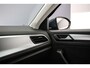 Volkswagen T-Roc Life Business 1.0 TSI 110pk Trekhaak, Adaptive cruise control, LED koplampen, Navigatie, Stoelverwarming, Parkeersensoren, App connect