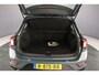 Volkswagen T-Roc Life Business 1.0 TSI 110pk Trekhaak, Adaptive cruise control, LED koplampen, Navigatie, Stoelverwarming, Parkeersensoren, App connect