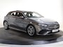 Mercedes-Benz A-klasse 180 Business Solution AMG | Panoramaschuifdak | Stoelverwarming | Achteruitrijcamera |  MULTIBEAM LED |