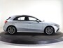 Mercedes-Benz A-klasse 180 Business Solution AMG | Panoramaschuifdak | Achteruitrijcamera | Nightpakket | MULTIBEAM LED | Stoelverwarming |