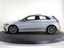 Mercedes-Benz A-klasse 180 Business Solution AMG | Panoramaschuifdak | Achteruitrijcamera | Nightpakket | MULTIBEAM LED | Stoelverwarming |
