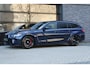 BMW M3 3-serie Touring xDrive Competition | NIEUWSTAAT! | HUD | H&K | MEMORY | CARBON |  KEYLESS |