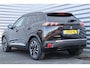 Peugeot e-2008 50KWH 136PK GT PACK AUTOMAAT / NAVI / LEDER / CLIMA / PDC / 18" LMV / CAMERA / ALCANTARA / PANO. DAK / KEYLESS / FULL-LED / FULL OPTIONS / 1E EIGENAAR / NIEUWSTAAT !!