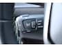 Peugeot e-2008 50KWH 136PK GT PACK AUTOMAAT / NAVI / LEDER / CLIMA / PDC / 18" LMV / CAMERA / ALCANTARA / PANO. DAK / KEYLESS / FULL-LED / FULL OPTIONS / 1E EIGENAAR / NIEUWSTAAT !!