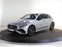 Mercedes-Benz A-klasse 250e Business Solution AMG | Panoramaschuifdak | Premium Plus | Head-up display | Dodehoekassistent |