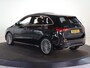 Mercedes-Benz B-klasse 250e Business Solution AMG | Panoramaschuifdak | Premium plus pakket | Trekhaak  | Head-up display |