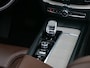 Volvo XC60 2.0 T8 Twin Engine AWD Inscription 390 Pk Automaat Navi / DAB / Apple Carplay / Pano-dak / Leer / Luchtvering / Trekhaak