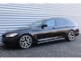 BMW 5-Serie Touring 530D 286PK HIGH EXECUTIVE M-SPORT / NAVI / LEDER / FULL-LED / CLIMA / PDC / 19" LMV / CAMERA / KEYLESS  / PANO. DAK / WINTERPAKKET / ADAPT. CRUISECONTROL / UNIEK / NIEUWSTAAT !!