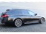 BMW 5-Serie Touring 530D 286PK HIGH EXECUTIVE M-SPORT / NAVI / LEDER / FULL-LED / CLIMA / PDC / 19" LMV / CAMERA / KEYLESS  / PANO. DAK / WINTERPAKKET / ADAPT. CRUISECONTROL / UNIEK / NIEUWSTAAT !!