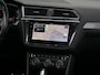 Volkswagen Tiguan 1.5 TSI ACT Highline Business R 150 Pk Automaat Navigatie / DAB / 360  Camera / Pano-dak
