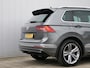 Volkswagen Tiguan 1.5 TSI ACT Highline Business R 150 Pk Automaat Navigatie / DAB / 360  Camera / Pano-dak