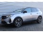 Peugeot 3008 1.6 HYBRID 225PK GT PACK AUTOMAAT / NAVI / LEDER / CLIMA / AGR / PDC / 19" LMV / CAMERA / PANO. DAK / AFN. TREKHAAK / BLACK PACK / FOCAL AUDIO / KEYLESS / WINTERPAKKET / FULL-LED / NIEUWSTAAT !!