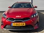 Kia Ceed Sw 1.0 T-GDi 120pk DCT7 DynamicPlusLine | WINTERSALE | Trekhaak | Stoel/Stuurverwarming | Navigatie | Climate Control | Lichtmetalen Velgen |