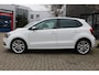 Volkswagen Polo 1.0 TSI Highline DSG Beats/Pano/Navi/Pdc 2x/17" "RIJKLAARPRIJS"