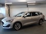 Ford Focus Wagon 1.0 EcoBoost Hybrid Connected, Nieuw model!!, Navigatie, Airco, Cruise controle, Elek ramen V/A, Led verlichting, Pdc V/A, Trekhaak, Nederlandse auto!! Bovag afleverpakket 695,-