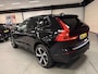 Volvo XC60 2.0 T8 455PK AWD R-DESIGN BLACK B&W/PANO/LEDER/H-UP/360CAM/STOEL-M+KOELING///