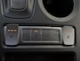 Hyundai Kona Electric EV Premium 64 kWh / Stoelverwarming / Trekhaak / Apple Carplay/Android Auto / Cruise Control Adaptief met Stop&Go /