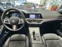 BMW 3-Serie TOURING 330E XDRIVE 4X4 PHEV HIGH EXECUTIVE M PAKKET LEDER/ALCANTARA NAVIGATIE CRUISE CONTROL PANORAMA SCHUIF/KANTELDAK APPLE CARPLAY/ANDROID KEYLESS GO UITKLAPBARE TREKHAAK PDC ZEER MOOI !! Brgl