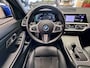 BMW 3-Serie TOURING 330E XDRIVE 4X4 PHEV HIGH EXECUTIVE M PAKKET LEDER/ALCANTARA NAVIGATIE CRUISE CONTROL PANORAMA SCHUIF/KANTELDAK APPLE CARPLAY/ANDROID KEYLESS GO UITKLAPBARE TREKHAAK PDC ZEER MOOI !! Brgl
