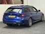 BMW 3-Serie TOURING 330E XDRIVE 4X4 PHEV HIGH EXECUTIVE M PAKKET LEDER/ALCANTARA NAVIGATIE CRUISE CONTROL PANORAMA SCHUIF/KANTELDAK APPLE CARPLAY/ANDROID KEYLESS GO UITKLAPBARE TREKHAAK PDC ZEER MOOI !! Brgl