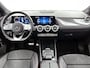 Mercedes-Benz B-klasse 180 Business Solution AMG AMG Line | Night Pakket | Panorama Schuif-Kanteldak | Memory voorstoelen | Achteruitrijcamers. Inclusief 24 maanden MB Certified garantie voor Europa.