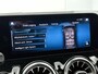 Mercedes-Benz B-klasse 180 Business Solution AMG AMG Line | Night Pakket | Panorama Schuif-Kanteldak | Memory voorstoelen | Achteruitrijcamers. Inclusief 24 maanden MB Certified garantie voor Europa.