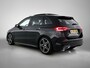 Mercedes-Benz B-klasse 180 Business Solution AMG AMG Line | Night Pakket | Panorama Schuif-Kanteldak | Memory voorstoelen | Achteruitrijcamers. Inclusief 24 maanden MB Certified garantie voor Europa.