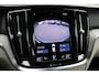 Volvo V60 B3 Inscription | Parkeercamera | Verwarmbare Voorstoelen + Stuurwiel | Adaptieve Bochtverlichting | Apple Carplay/ Android Auto | BLIS Dodehoekdetectie | Power Seats | Draadloze Oplader Telefoon