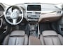 BMW X1 sDrive20i VDL Nedcar Edition * Sportstoelen * Panoramadak * Trekhaak * Face Lift * Head-up *