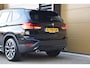 BMW X1 sDrive20i VDL Nedcar Edition * Sportstoelen * Panoramadak * Trekhaak * Face Lift * Head-up *