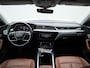 Audi E-tron 55 quattro Advanced edition Plus 95 kWh | ACHTERUITRIJCAMERA | TREKHAAK | LEDEREN BEKLEDING | STOELVERWARMING | NAVIGATIE | APPLE CARPLAY / ANDROID AUTO |