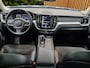 Volvo XC60 2.0 T8 Twin Engine AWD Momentum Pro | Trekhaak | Camera | Panoramadak
