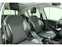 Peugeot 2008 1.2 PureTech Allure | Cruise control | Climate control | Navigatie | Panoromadak | Lichtmetalen velgen 16'' | Bluetooth |