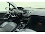 Peugeot 2008 1.2 PureTech Allure | Cruise control | Climate control | Navigatie | Panoromadak | Lichtmetalen velgen 16'' | Bluetooth |