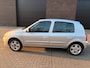 Renault Clio 1.2-16V Campus| 5 DEURS| SPORT VLG.|112242km NAP|NWE.APK|