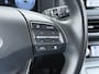 Hyundai Kona Electric EV Comfort 64kWh FACELIFT SOH 100% Fase 3 Laden All-Season Banden Navi Ecc Adap.Cruise Camera Krell®-Audio Apple Carplay Android Auto Keyless Subwoofer Led Lmv Rijstrooksensor Forward Collision-Avoidance Bluetooth 1e Eigenaar Origineel Nederlandse Auto