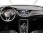Opel Grandland X 1.2 130PK Turbo Business Executive | 1ste eigenaar | AppleCarPlay/AndroidAuto | Trekhaak | Camera | AGR Bestuurdersstoel | Dodehoekdetectie | Navigatie | Isofix | Privacy Glass | Elektrische Klep |