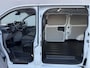 Ford Transit Custom 300 2.0 TDCI L2H1 Trend / Trekhaak / 2740 Kg Trekgewicht / Navigatie via Apple Carplay & Android Auto / Stoel Verwarming / Camera / PDC / Rijstrooksensor met correctie /