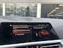 BMW 3-Serie 330i xDrive M-Sport | 259 pk | Camera | Trekhaak | Carbon spoiler