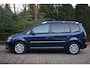 Volkswagen Touran 1.2 TSI Highline BlueMotion | APK tot 01.2027 | LMV | Trekhaak